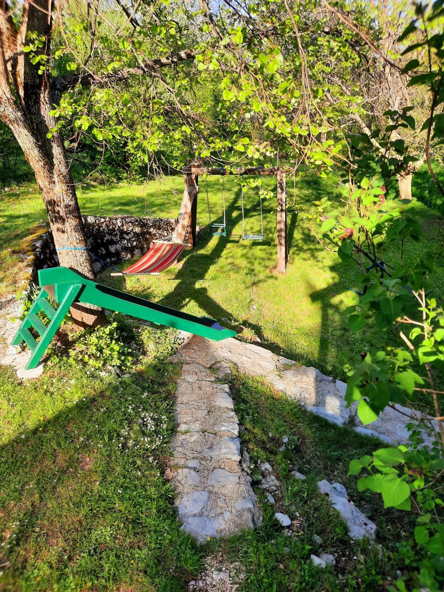 Вілла Lovcen4Me Цетинє Екстер'єр фото